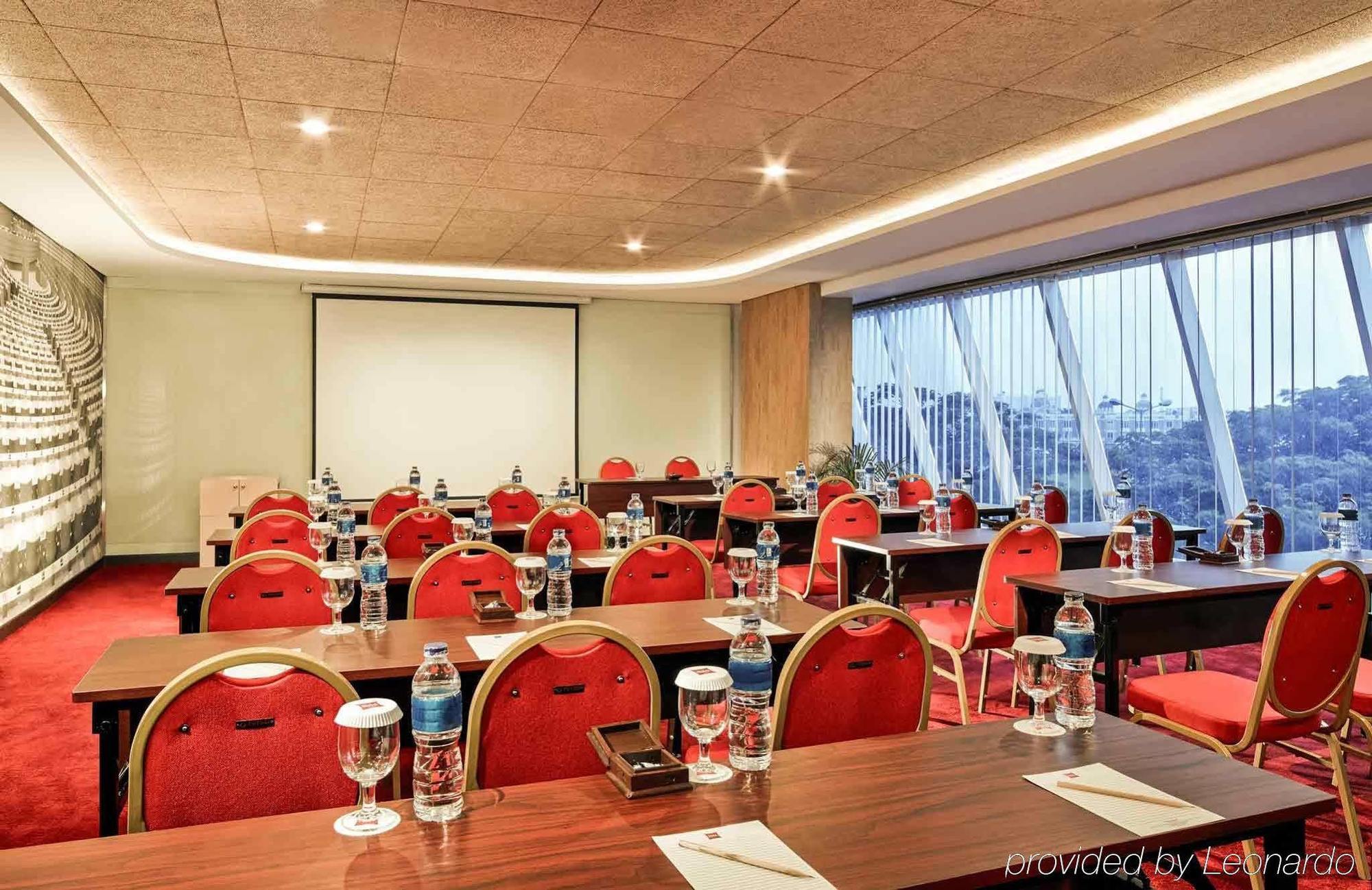 ไอบิส เกดิ้ง เซอร์ปง โฮเต็ล Hotel ภายนอก รูปภาพ
